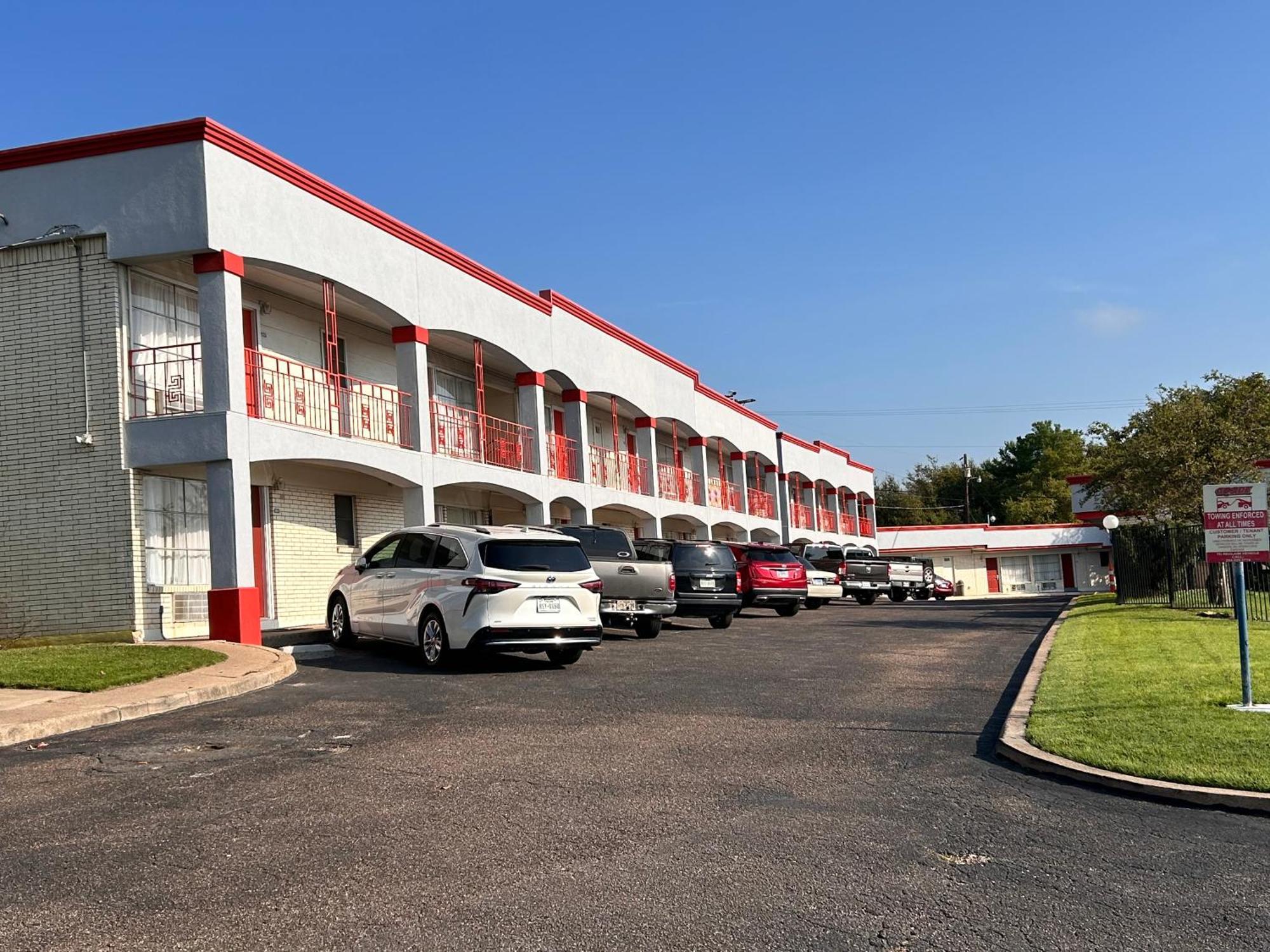 贝尔顿 河流森林旅馆酒店 外观 照片